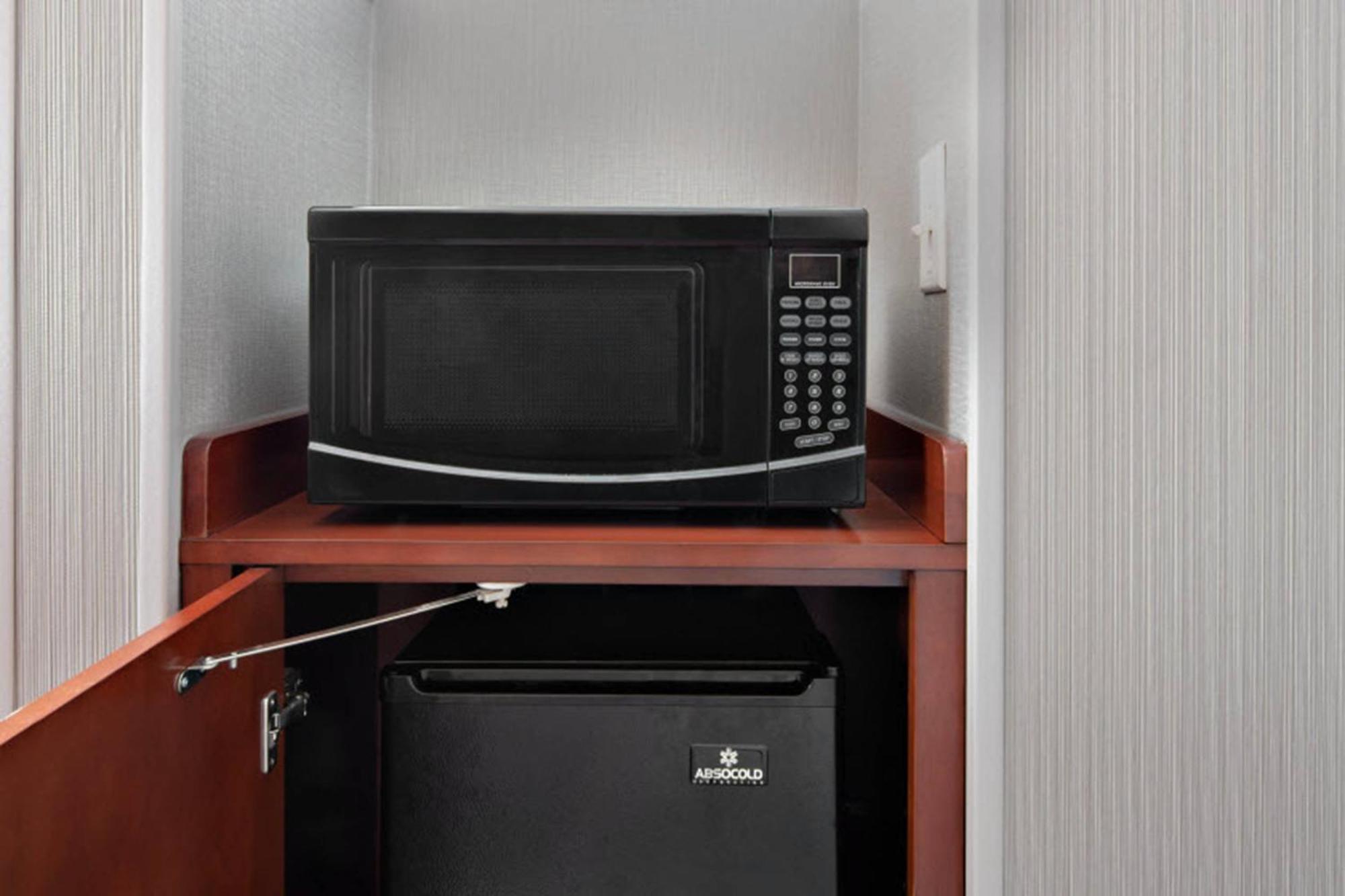 Courtyard By Marriott Raleigh North/Triangle Town Center Hotel Екстериор снимка
