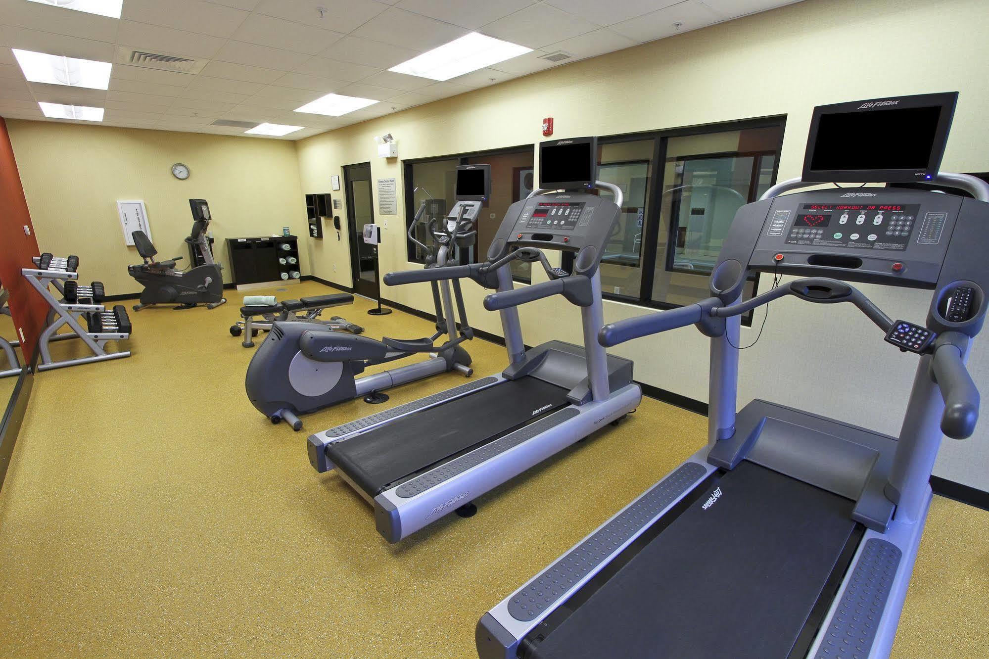 Courtyard By Marriott Raleigh North/Triangle Town Center Hotel Екстериор снимка